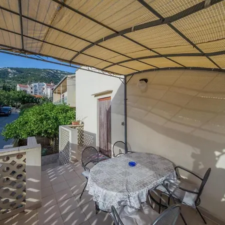 Katija Apartman *